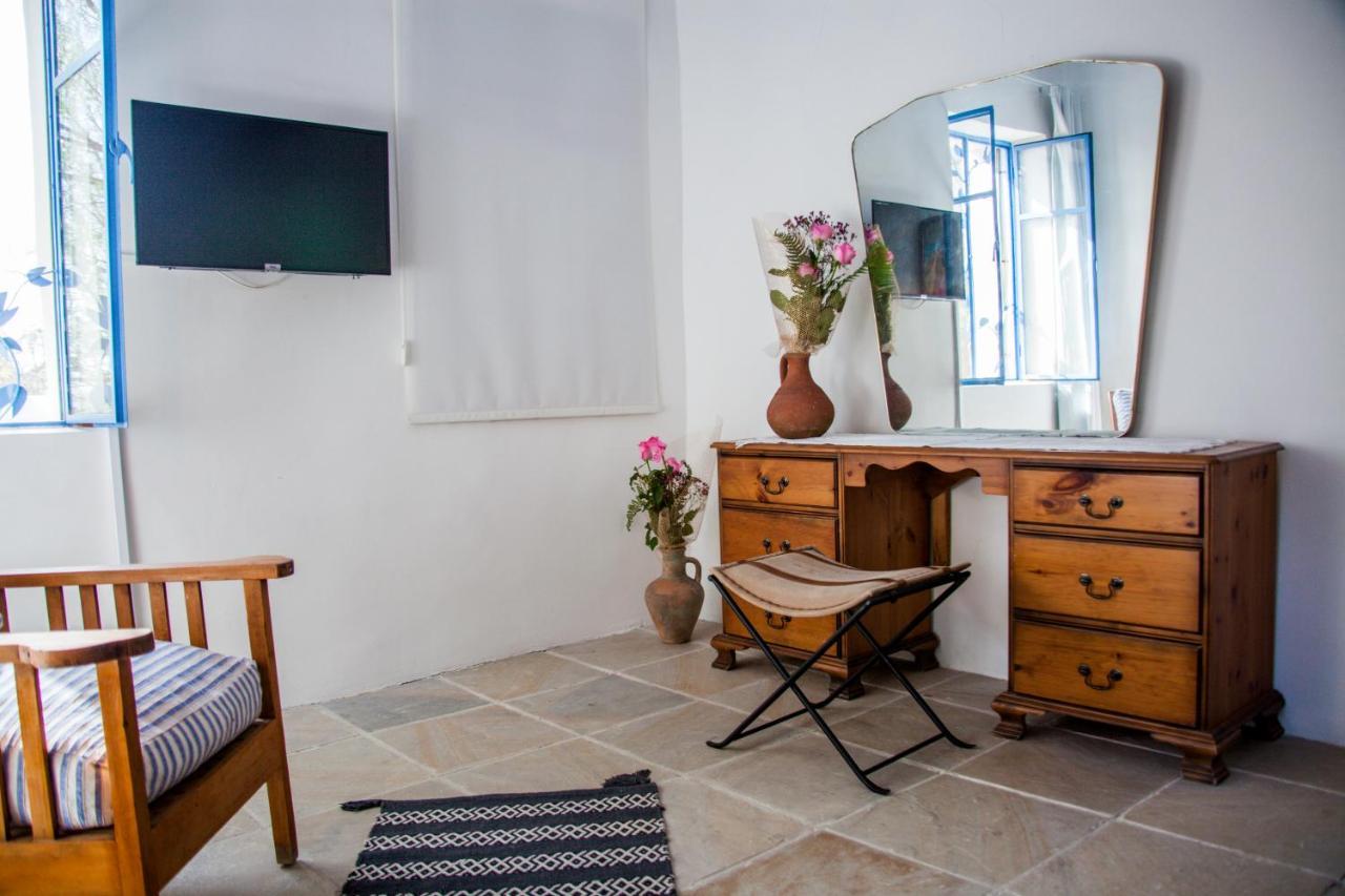 Cecilias Courtyard Guest House Malya Exterior foto