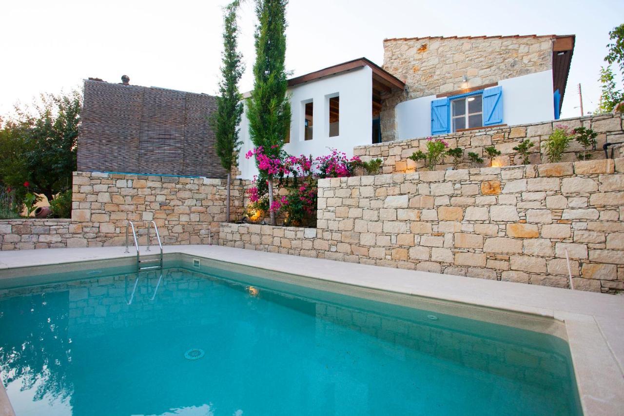 Cecilias Courtyard Guest House Malya Exterior foto
