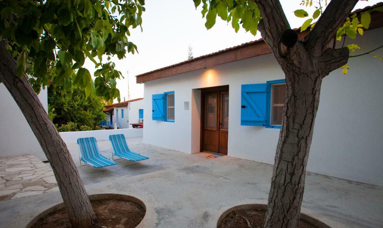 Cecilias Courtyard Guest House Malya Exterior foto